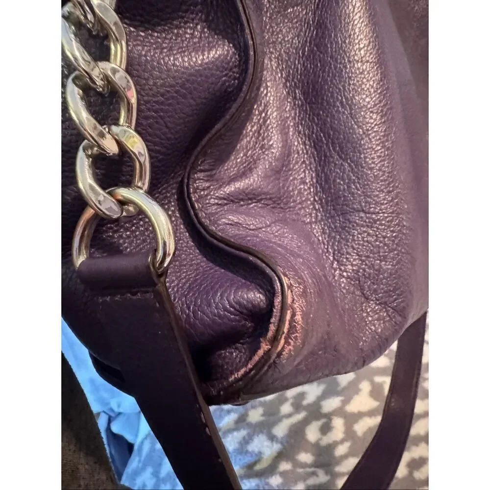 Michael Kors Large black leather Chelsea Shoulder Bag, Black
